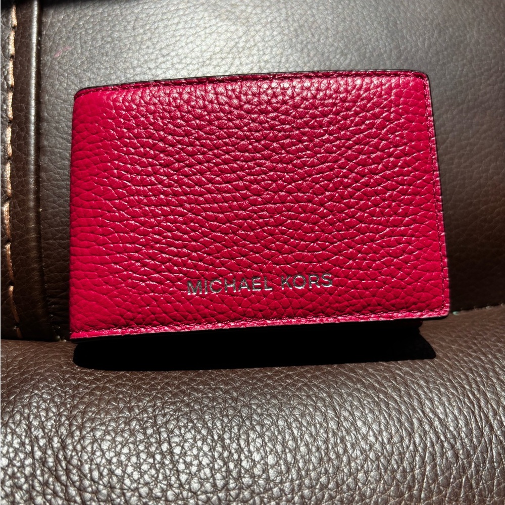 NWT Michael Kors Raspberry Pebble Leather Card Holder